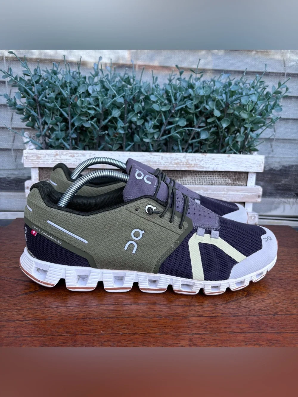 On Running Women's Sneakers Olive Green Black White